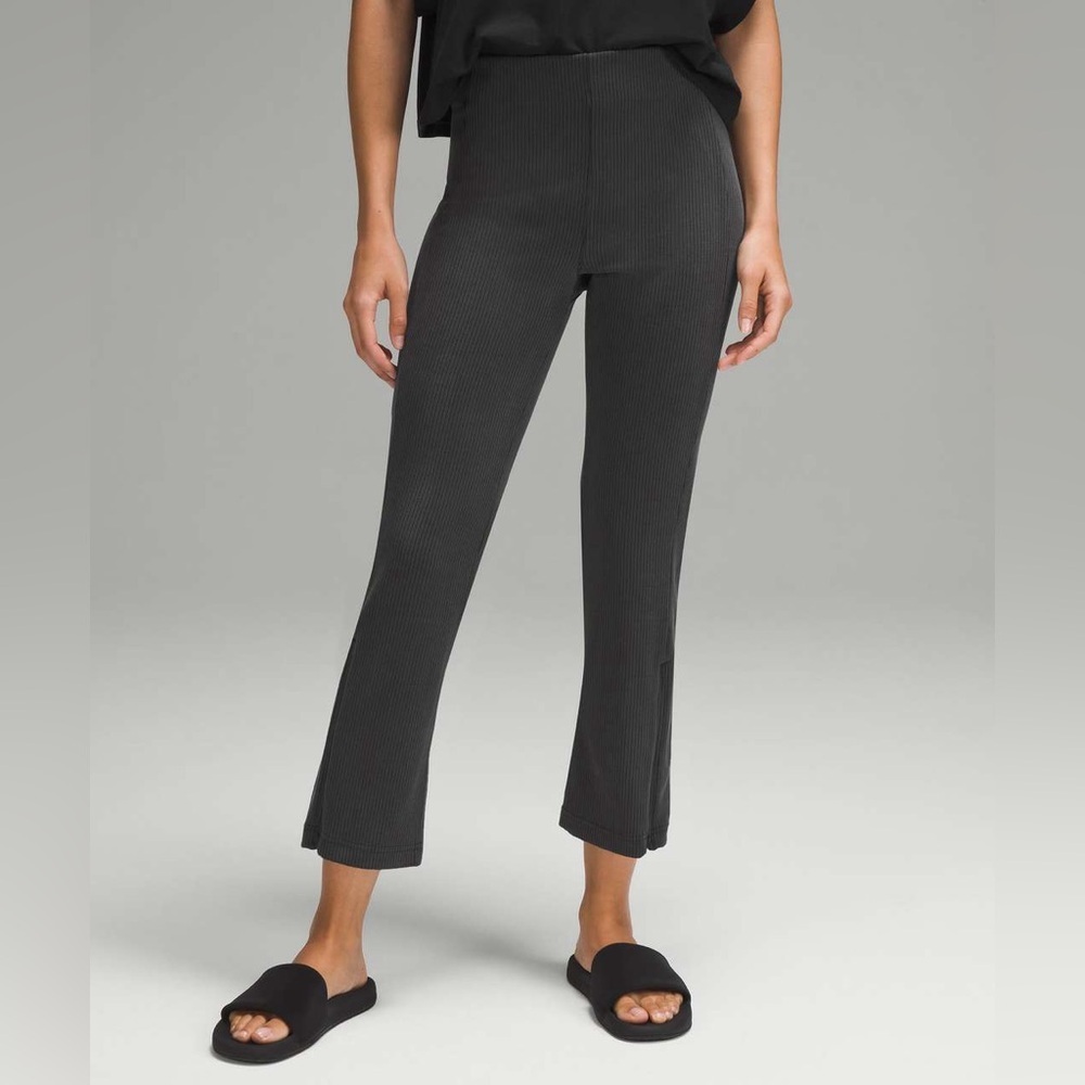 Lululemon Ribbed Softstreme Zip-Leg High-Rise Cropped Pants 25"-Black- Size 0